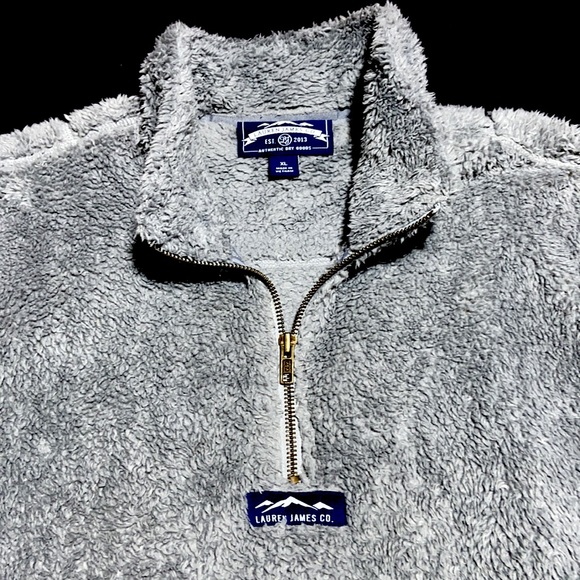 Lauren James Co. Sherpa Pullover. Gray. Zippers on Sides. Pockets. - Picture 4 of 8